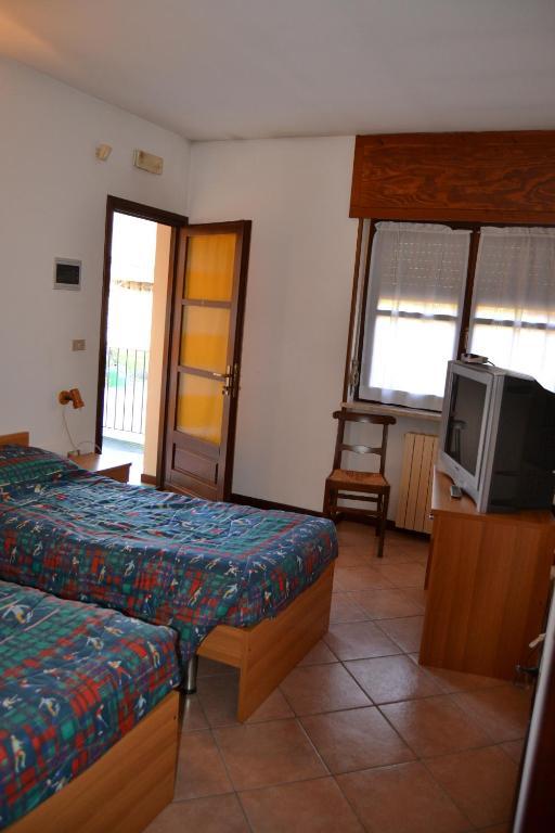 Trattoria Vecchio Mulino Niella Tanaro Ruang foto