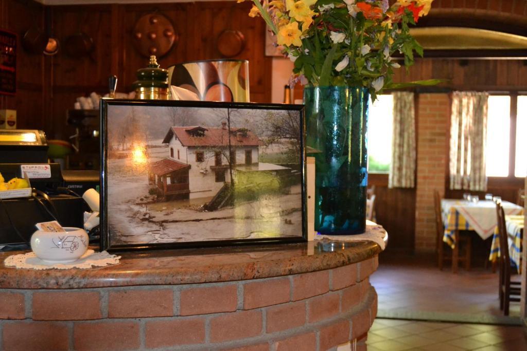 Trattoria Vecchio Mulino Niella Tanaro Bagian luar foto