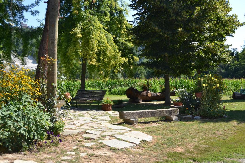 Trattoria Vecchio Mulino Niella Tanaro Bagian luar foto